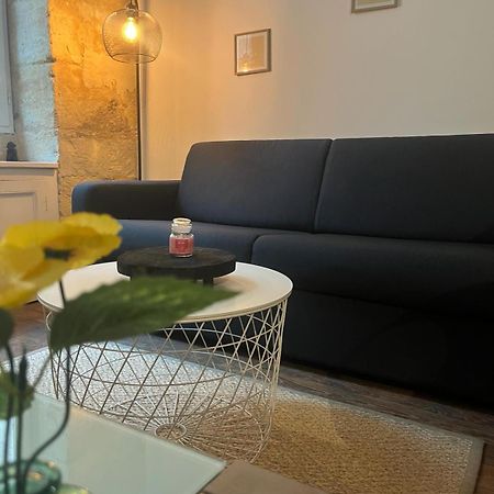 Bel Appartement Avec Mezzanine En Plein Centre De بوردو المظهر الخارجي الصورة
